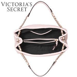 Victoria's Secret Bags - Victoria’s Secret Blush V-Quilt Shoulder Tote Bag Victoria's Secret Bags - Victoria’s Secret Blush V-Quilt Shoulder Tote Bag